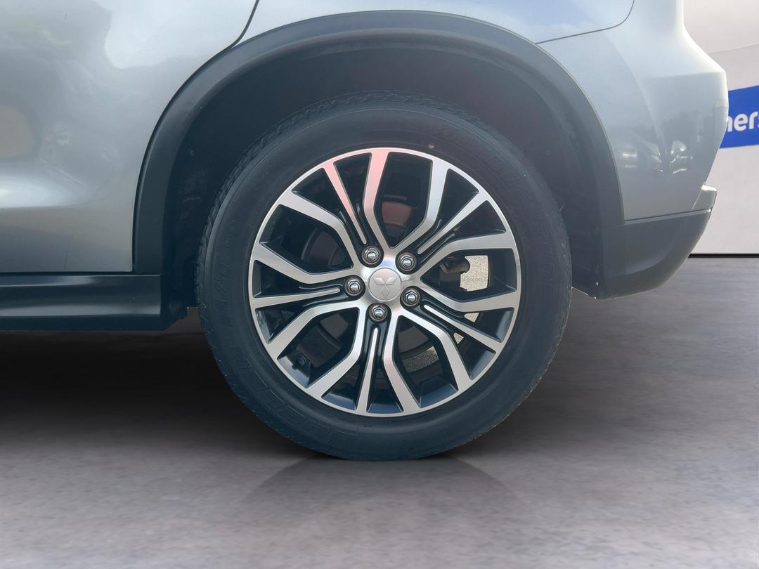 Photo '11' of Mitsubishi ASX