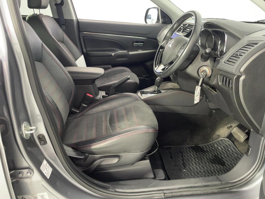 Photo '16' of Mitsubishi ASX