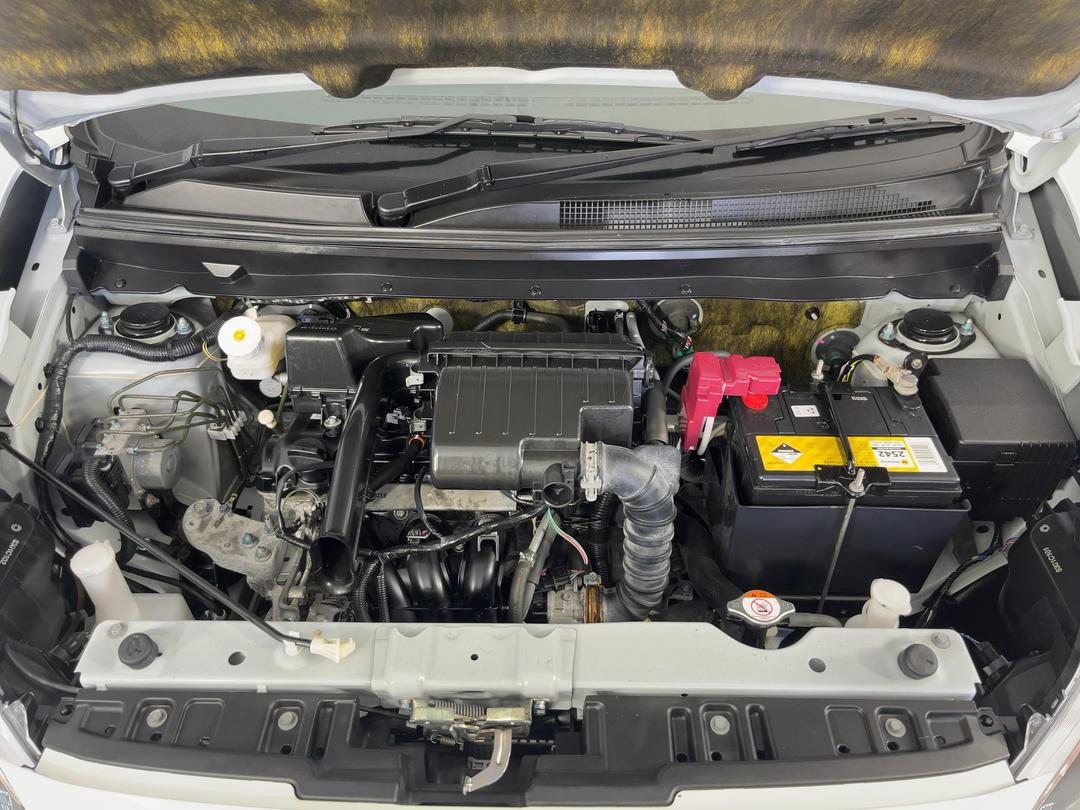 Photo '13' of Mitsubishi Mirage