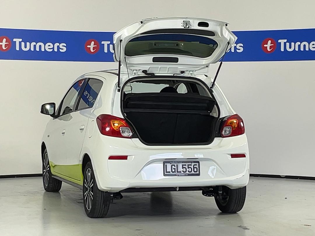 Photo '23' of Mitsubishi Mirage