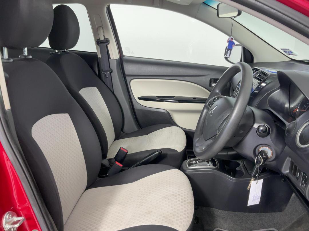 Photo '16' of Mitsubishi Mirage