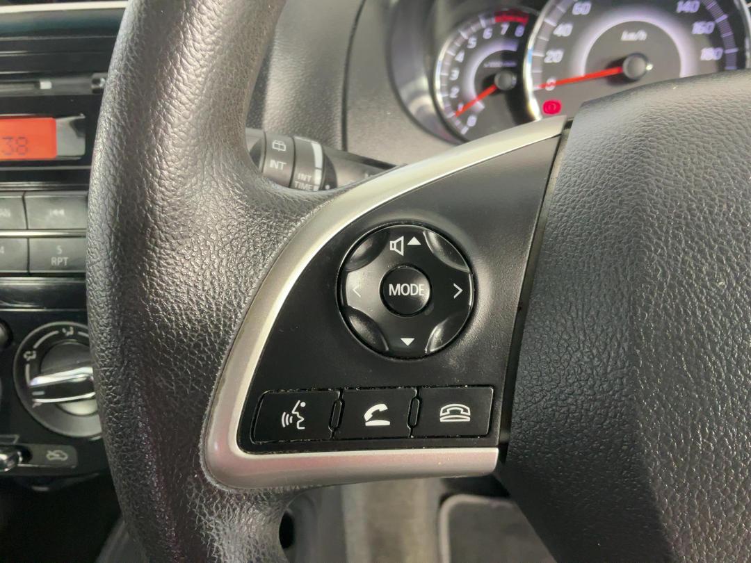 Photo '24' of Mitsubishi Mirage