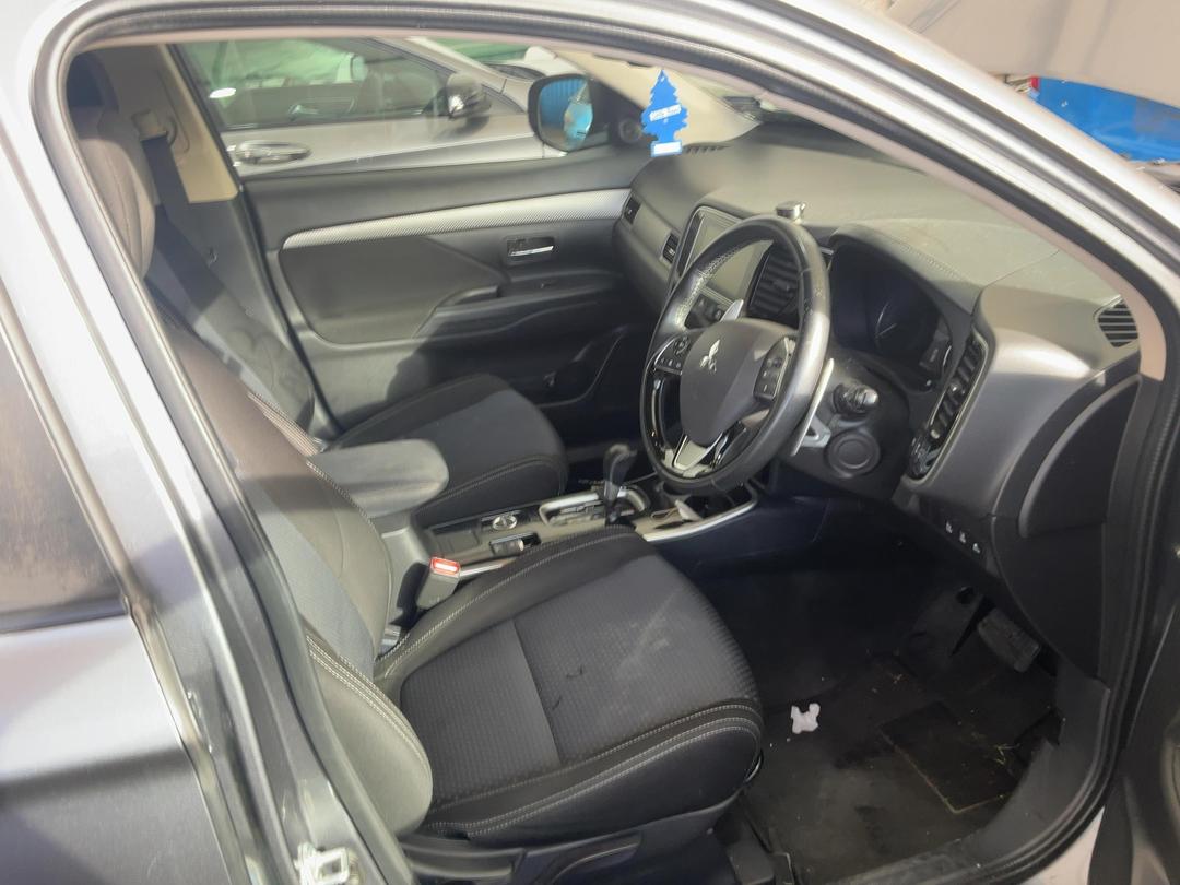 Photo '20' of Mitsubishi Outlander XLS Photo '20' of Mitsubishi Outlander XLS