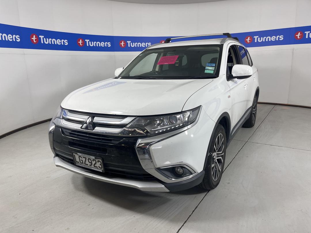 Photo '3' of Mitsubishi Outlander LS