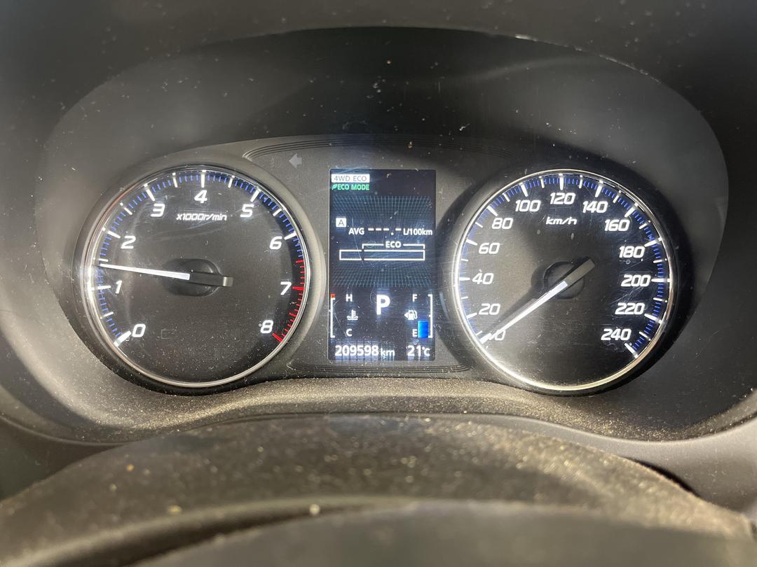 Photo '19' of Mitsubishi Outlander LS