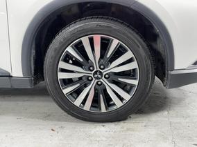 Photo '9' of Mitsubishi Outlander