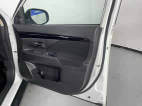 Photo '15' of Mitsubishi Outlander