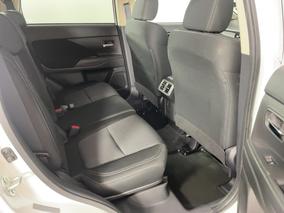 Photo '20' of Mitsubishi Outlander
