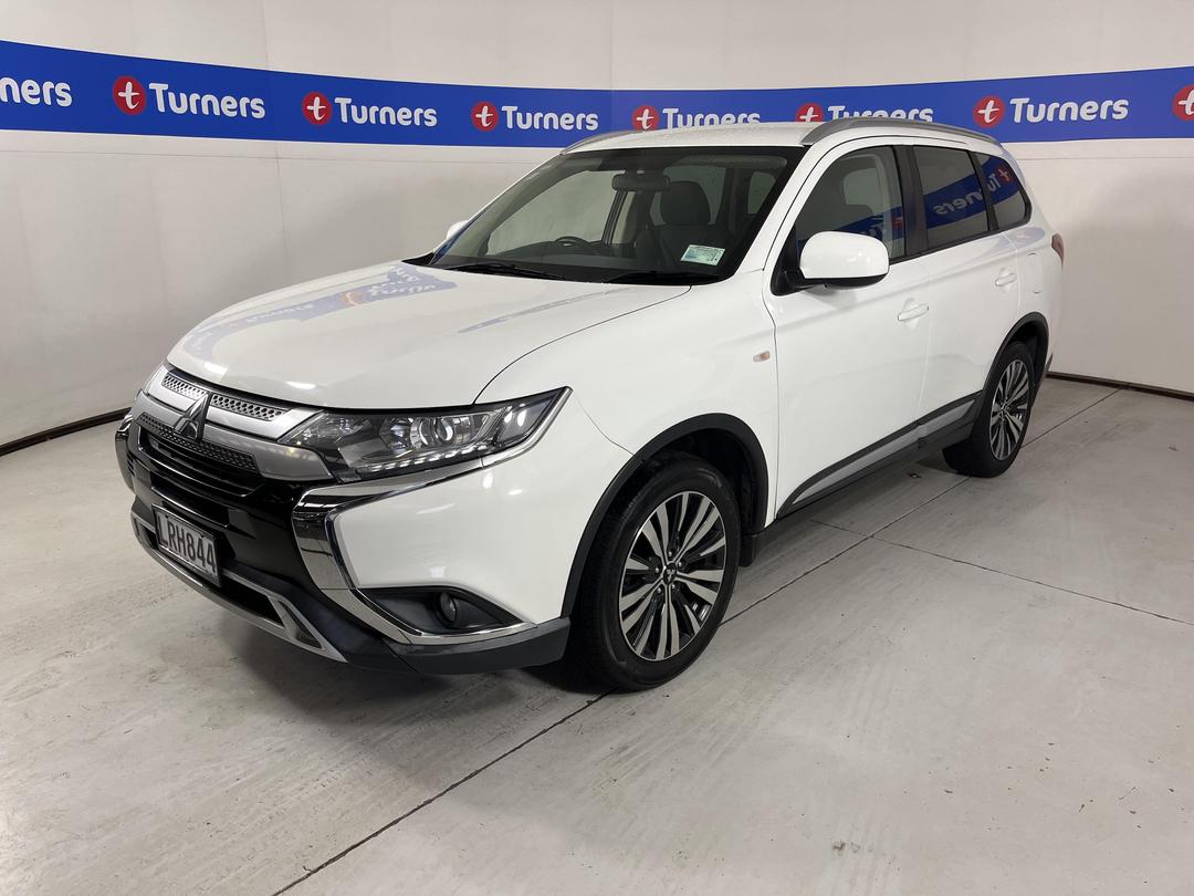 Photo '4' of Mitsubishi Outlander