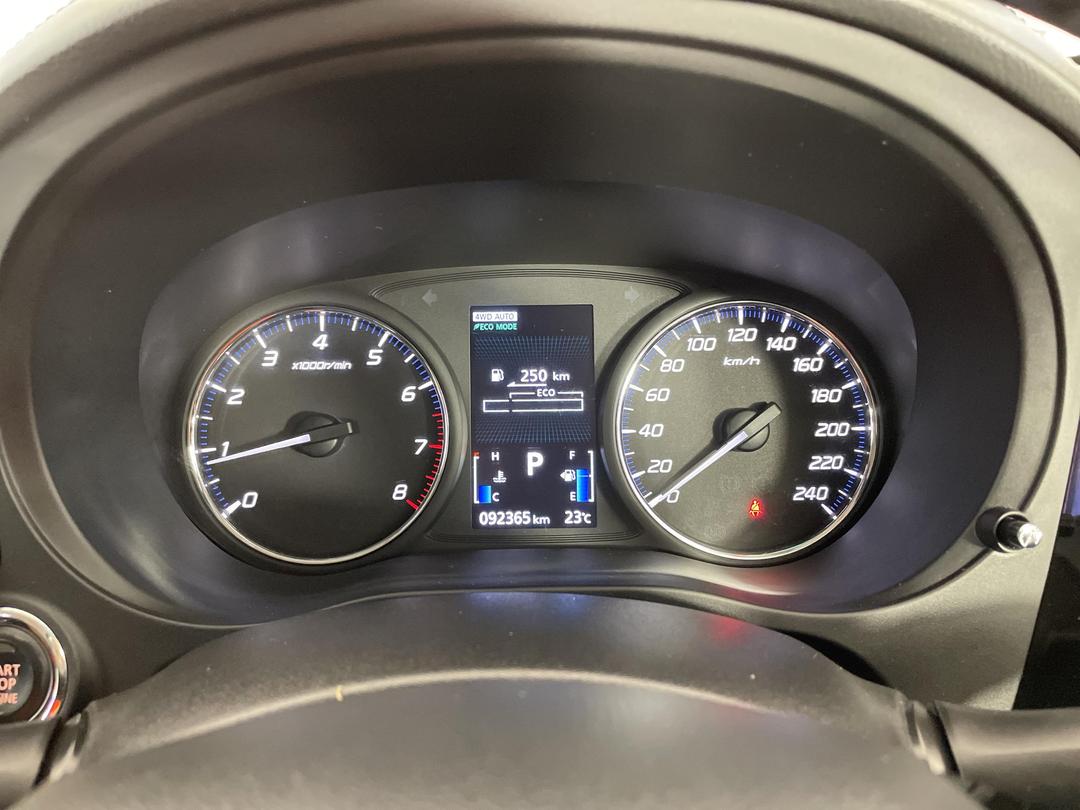 Photo '21' of Mitsubishi Outlander