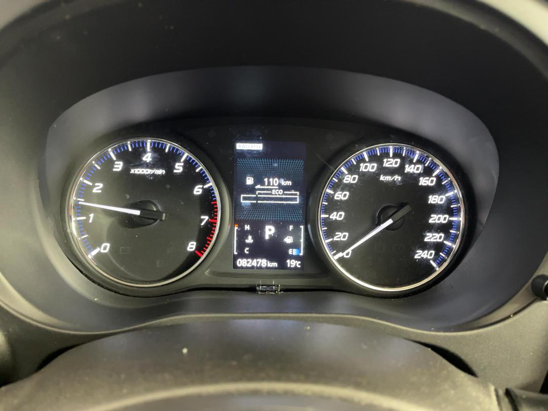 Photo '21' of Mitsubishi Outlander