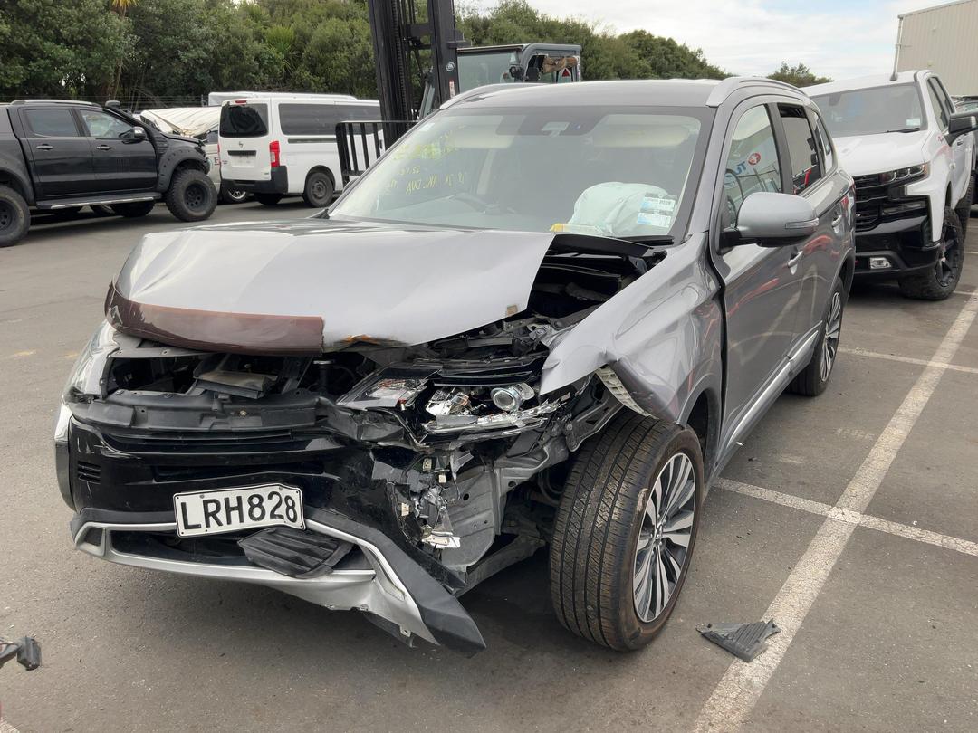 Photo '2' of Mitsubishi Outlander XLS