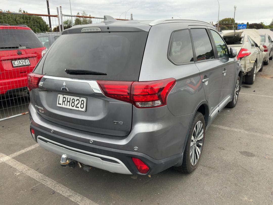 Photo '4' of Mitsubishi Outlander XLS