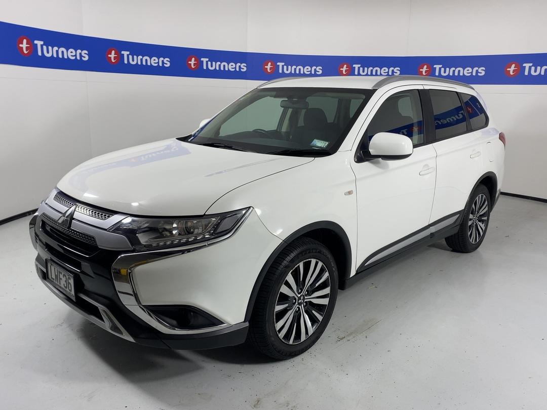 Photo '4' of Mitsubishi Outlander
