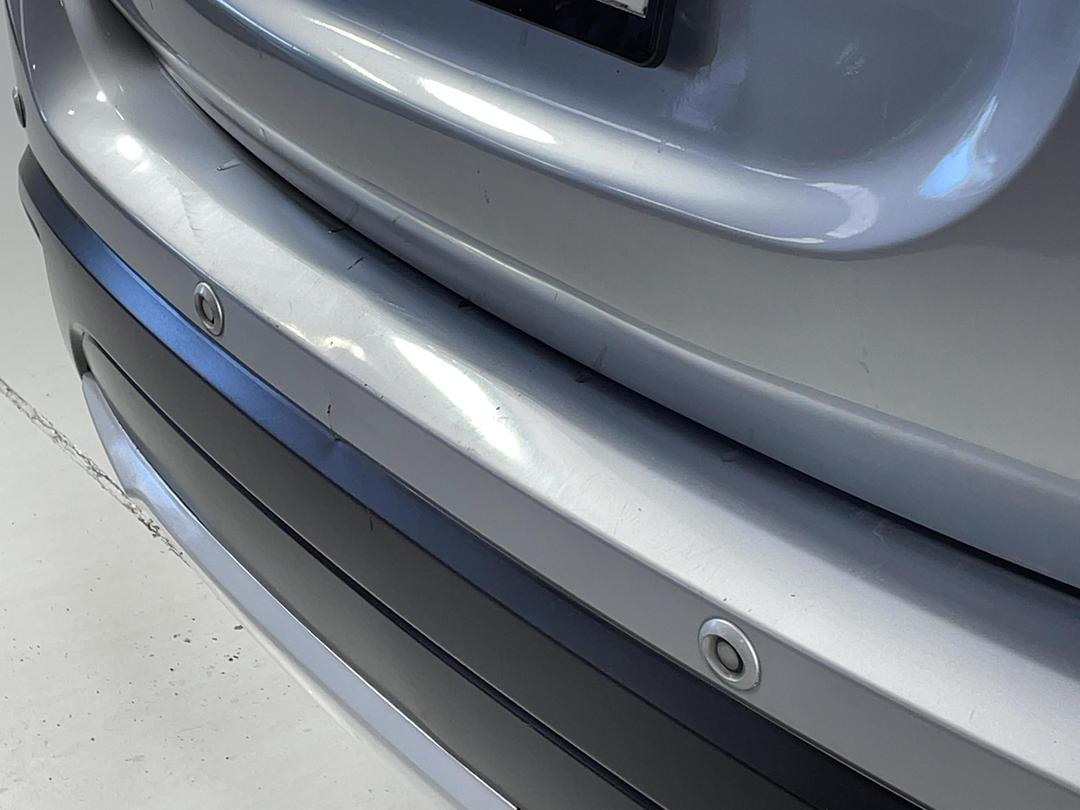 Photo '30' of Mitsubishi Outlander