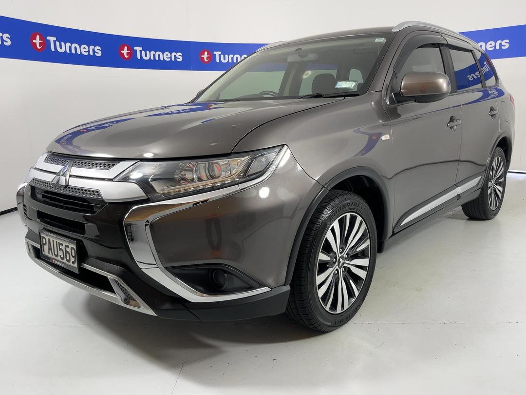 Photo '4' of Mitsubishi Outlander