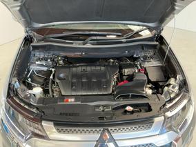 Photo '13' of Mitsubishi Outlander
