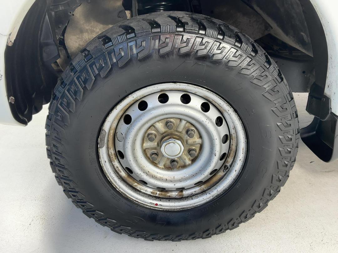Photo '10' of Mitsubishi Triton