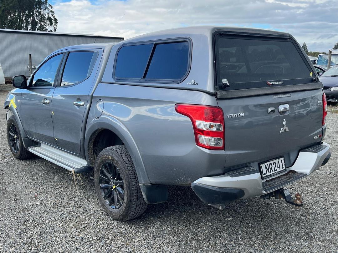 Photo '4' of Mitsubishi Triton DC Glxr 5AT