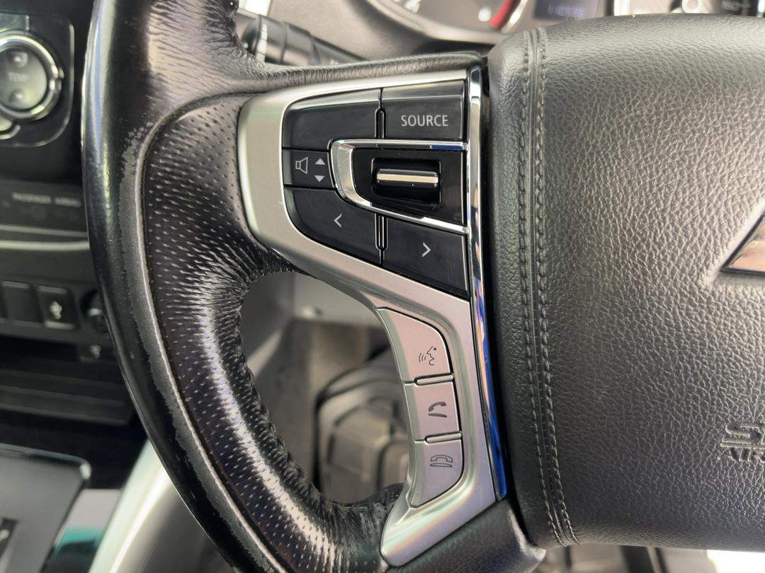 Photo '25' of Mitsubishi Triton