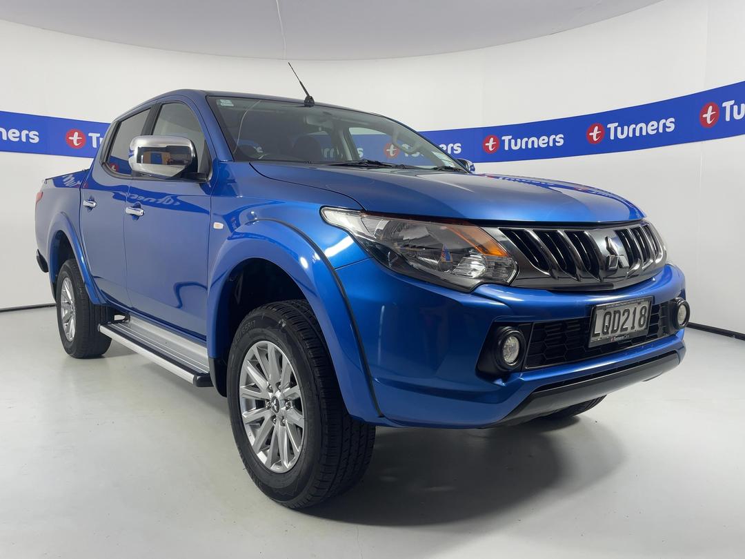 Photo '1' of Mitsubishi Triton