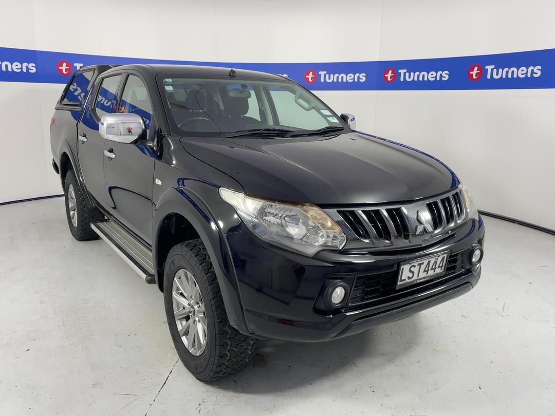 Photo '1' of Mitsubishi Triton