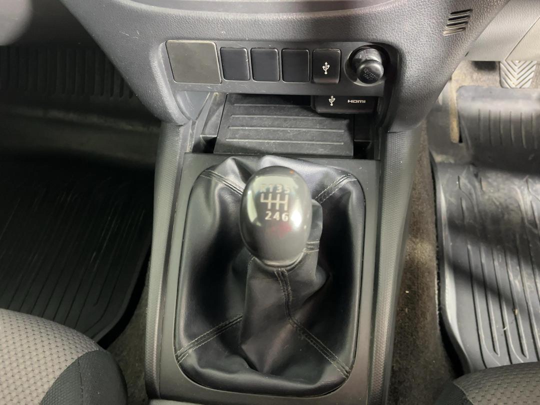 Photo '25' of Mitsubishi Triton
