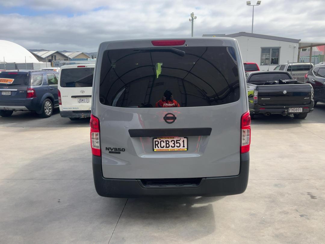 Photo '8' of Nissan Caravan Photo '8' of Nissan Caravan