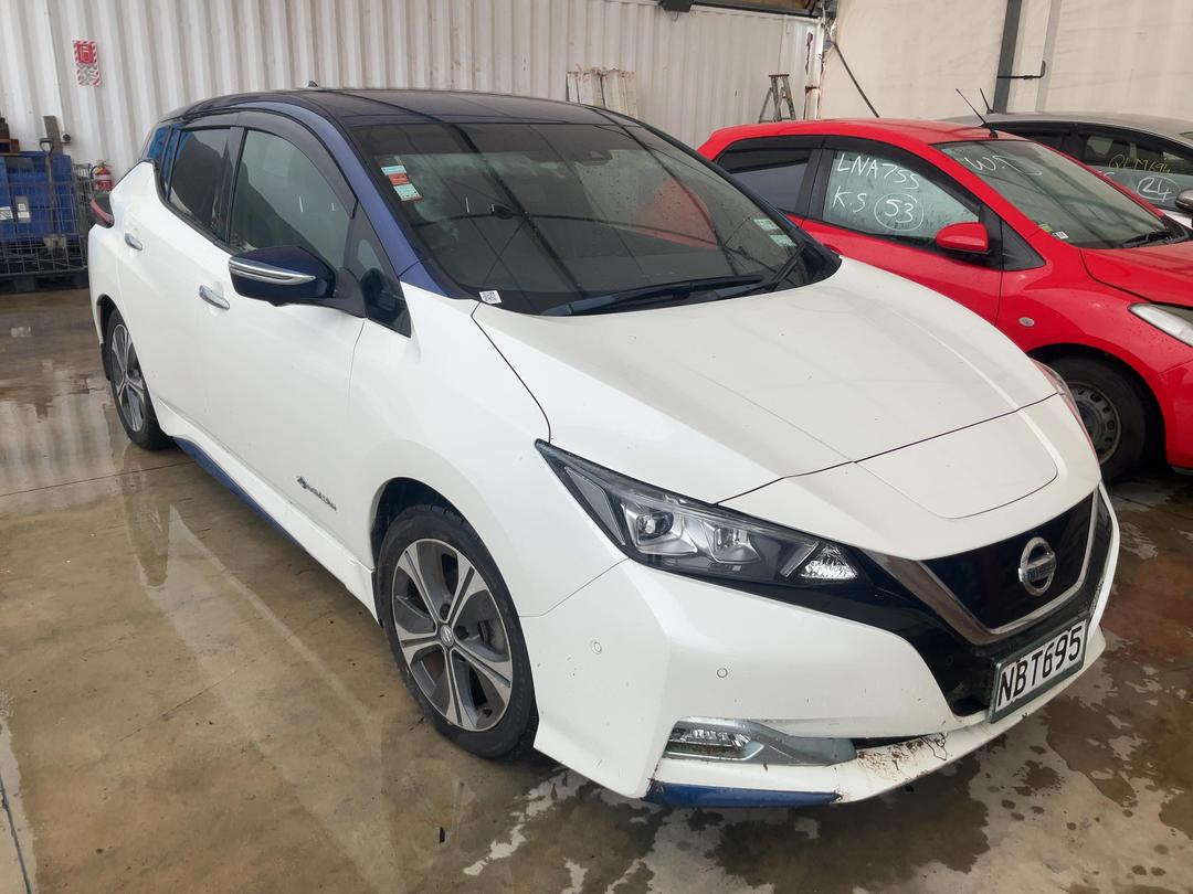 Photo '2' of Nissan Leaf