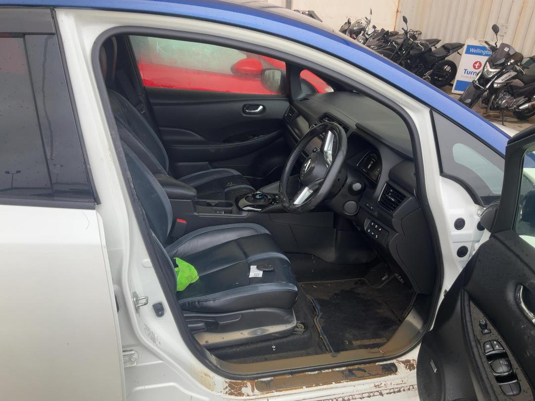 Photo '8' of Nissan Leaf