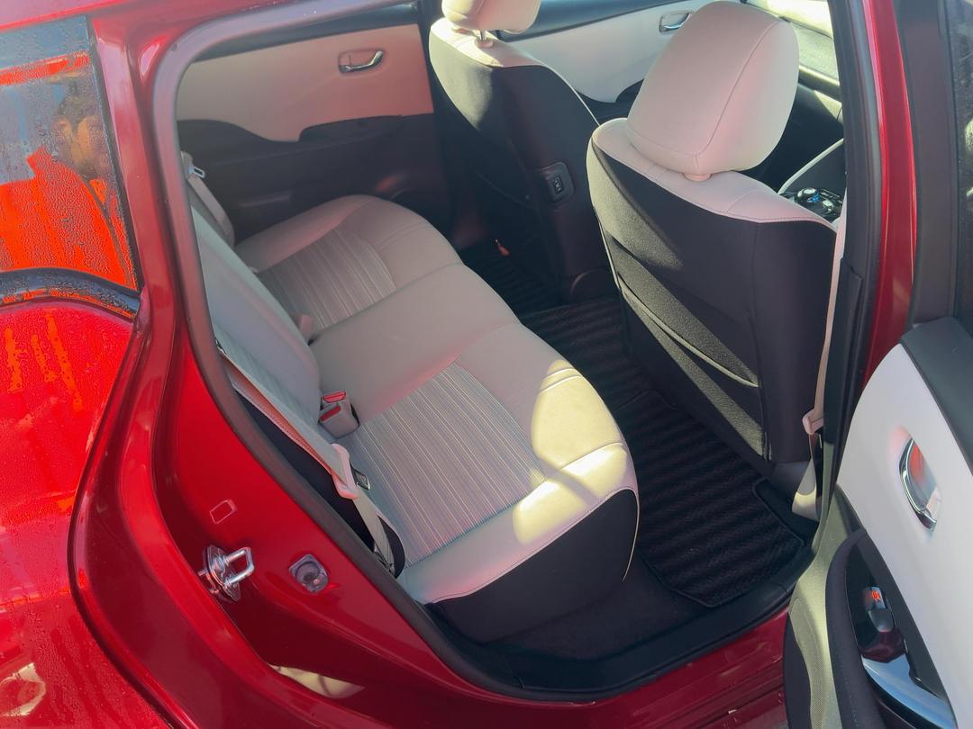 Photo '24' of Nissan Leaf Zero Emission