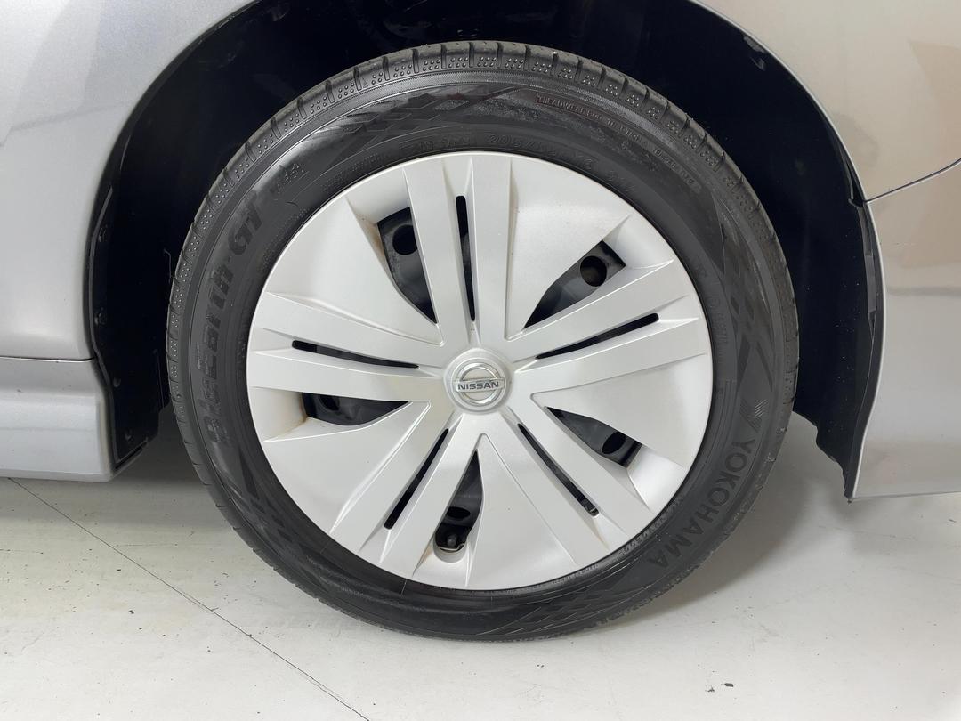 Photo '9' of Nissan Leaf