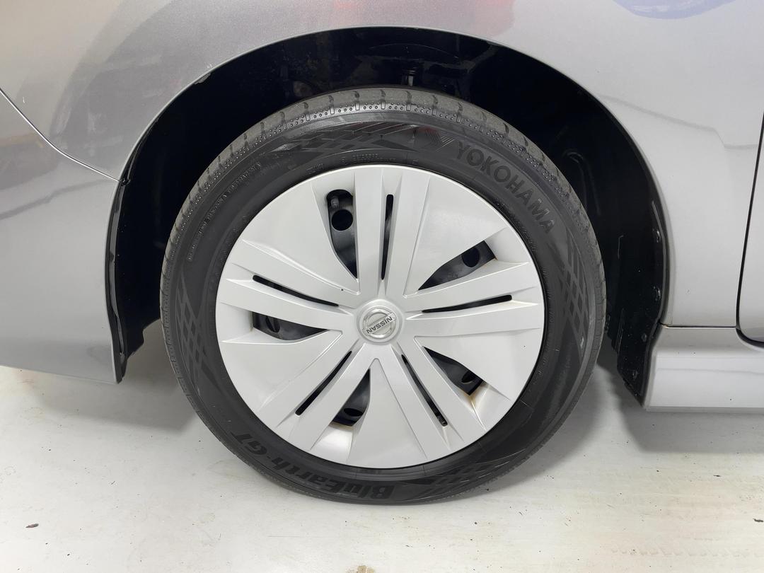 Photo '10' of Nissan Leaf