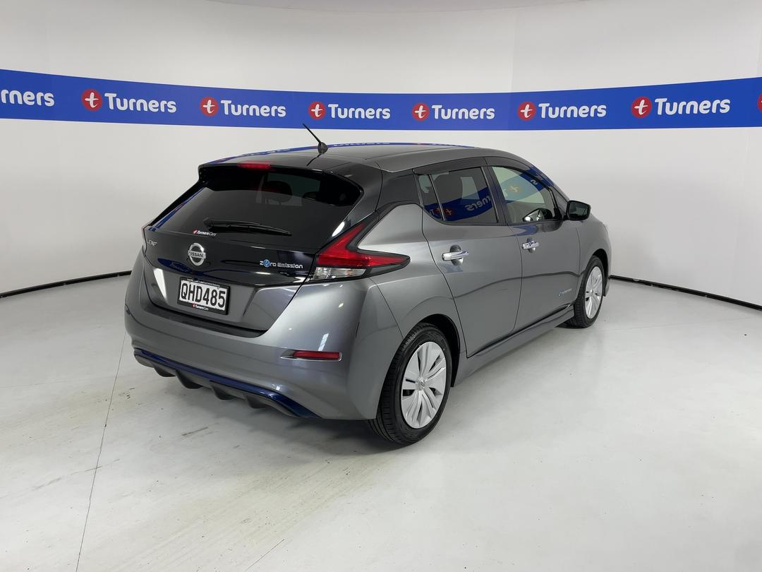 Photo '7' of Nissan Leaf