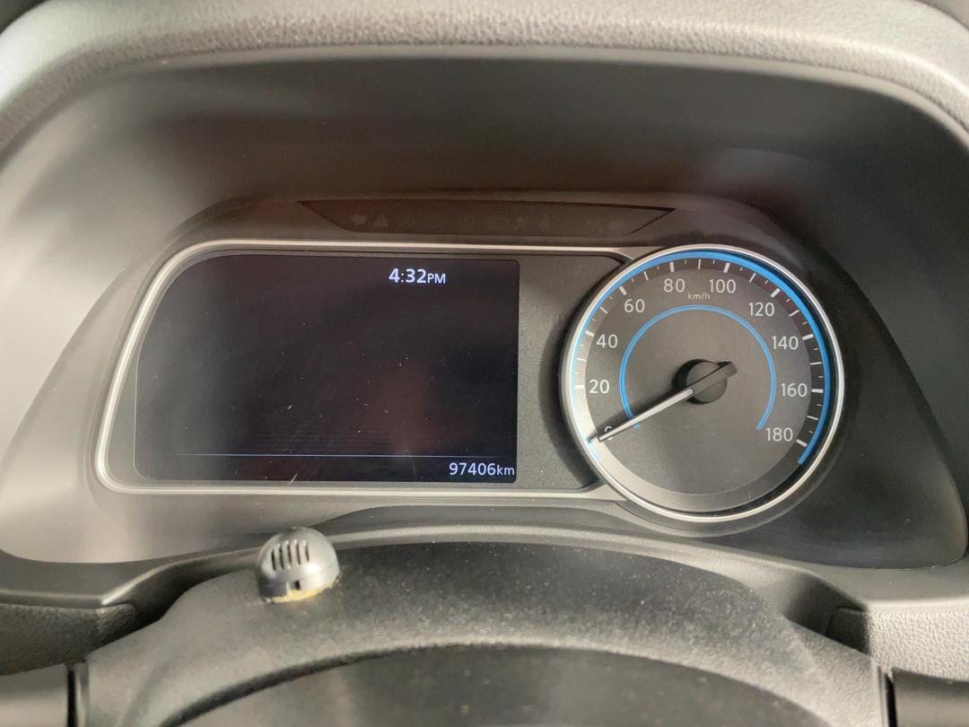 Photo '21' of Nissan Leaf