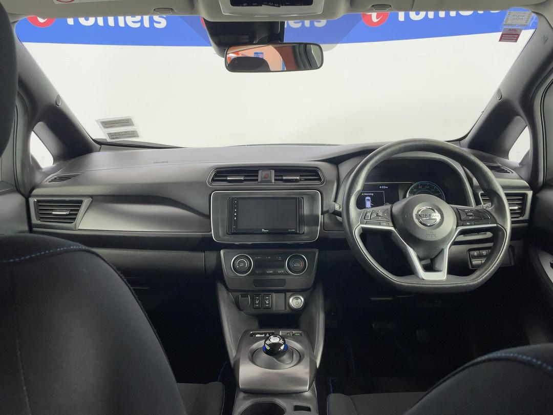 Photo '17' of Nissan Leaf
