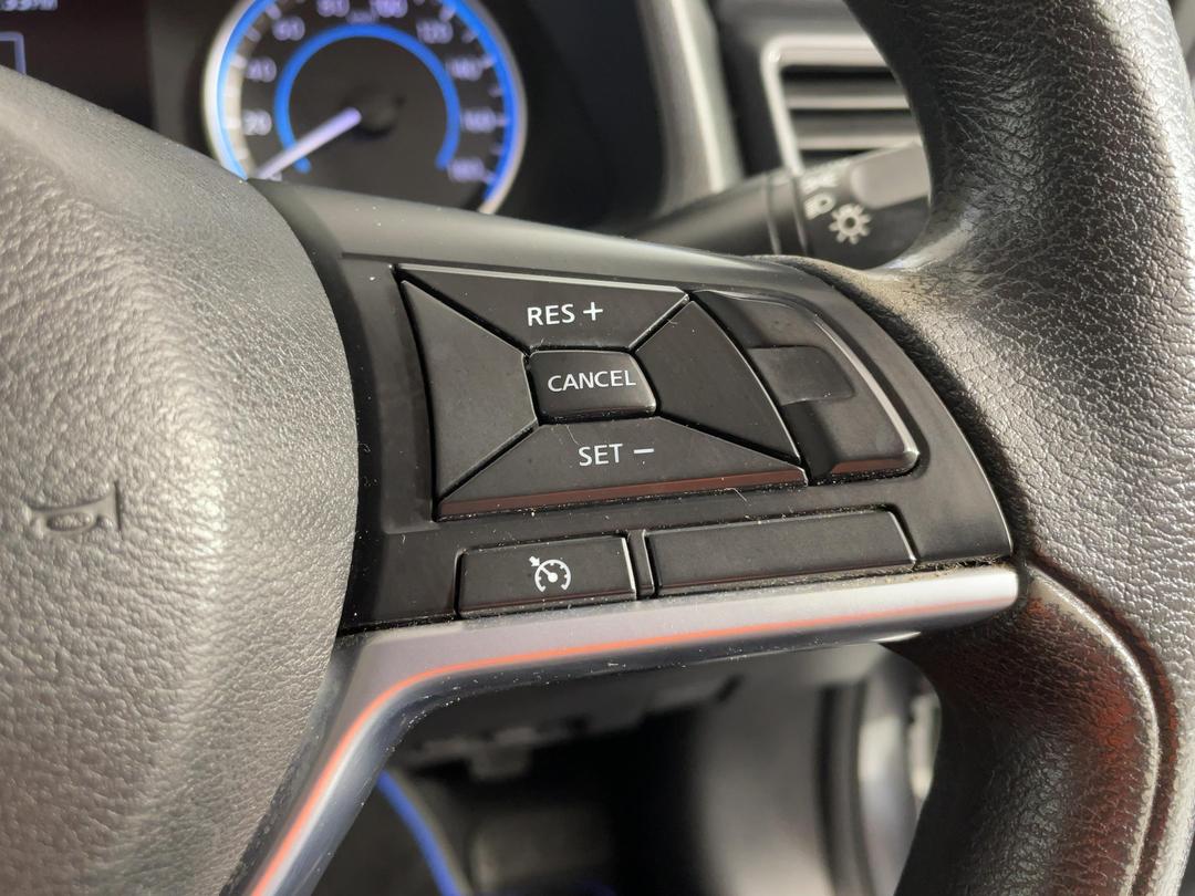 Photo '24' of Nissan Leaf