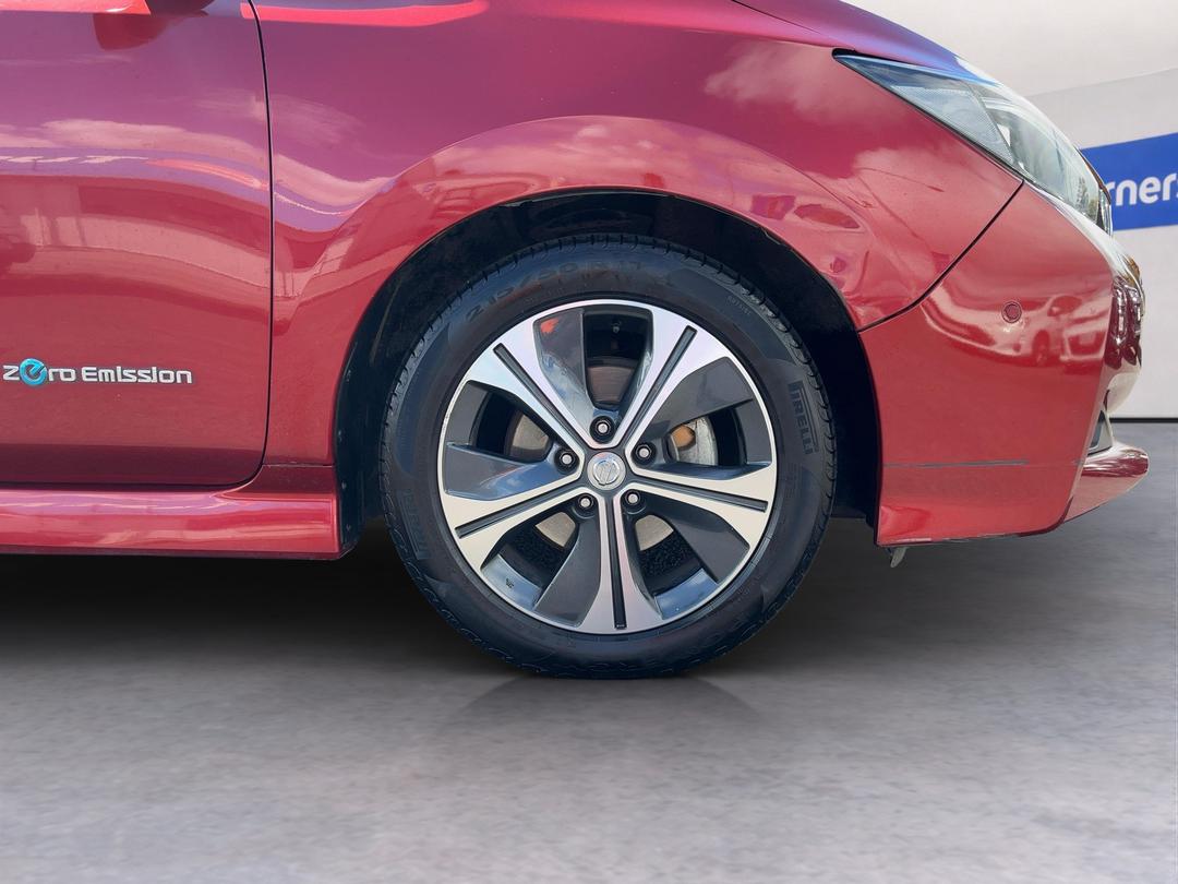 Photo '9' of Nissan Leaf