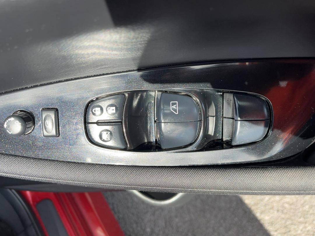 Photo '23' of Nissan Leaf