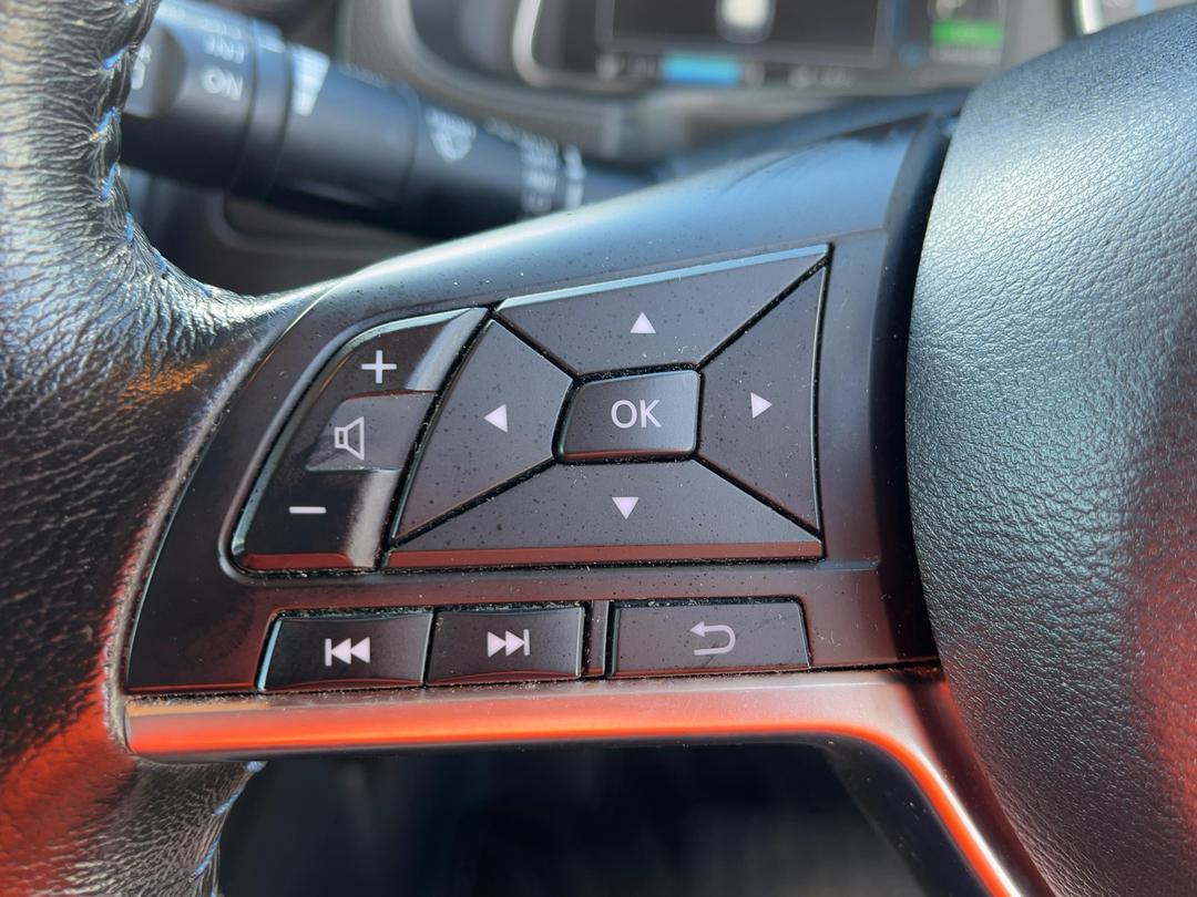 Photo '25' of Nissan Leaf