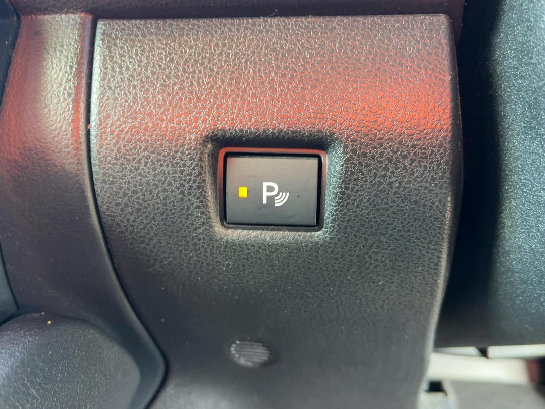 Photo '27' of Nissan Leaf