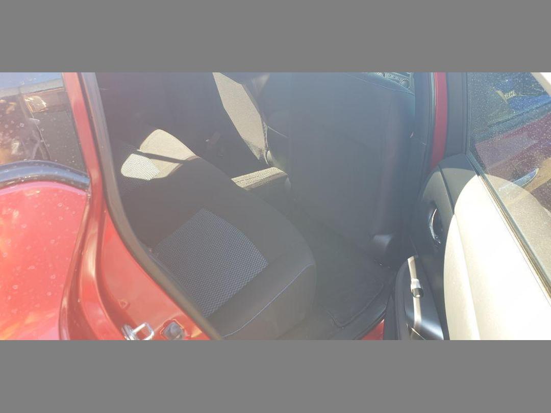 Photo '16' of Nissan Leaf Photo '16' of Nissan Leaf
