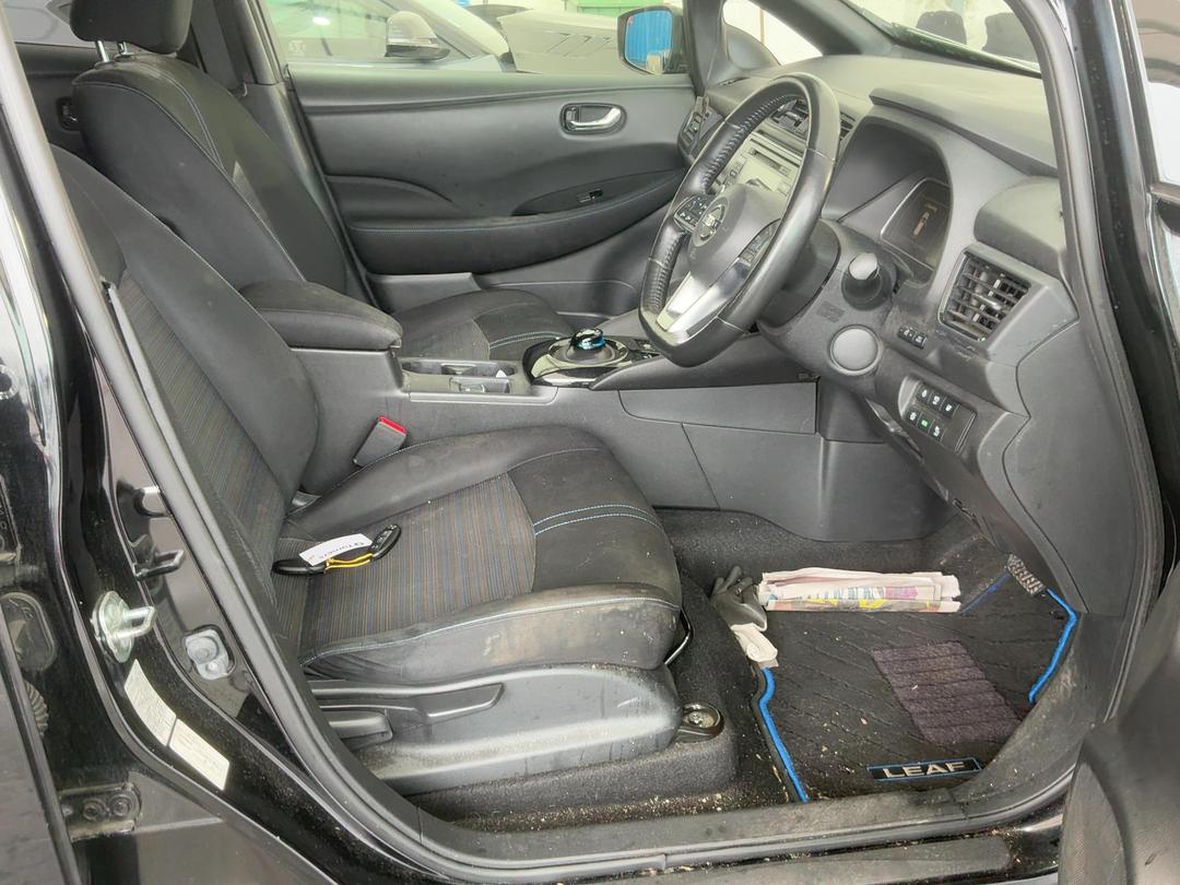 Photo '20' of Nissan Leaf Photo '20' of Nissan Leaf