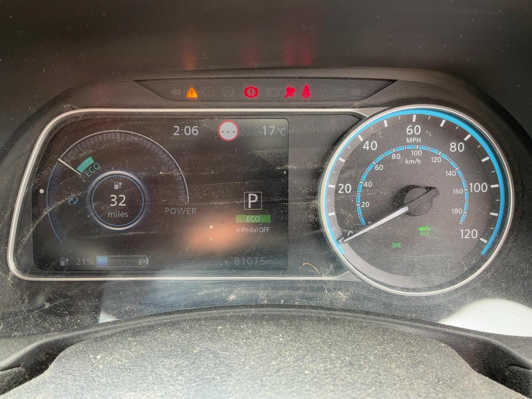 Photo '13' of Nissan Leaf