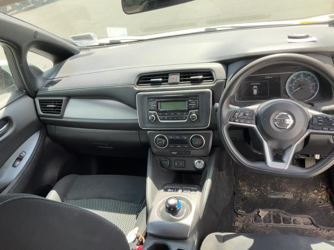 Photo '15' of Nissan Leaf