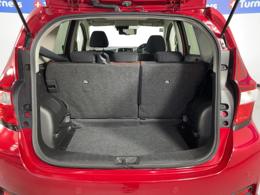 Photo '14' of Nissan Note