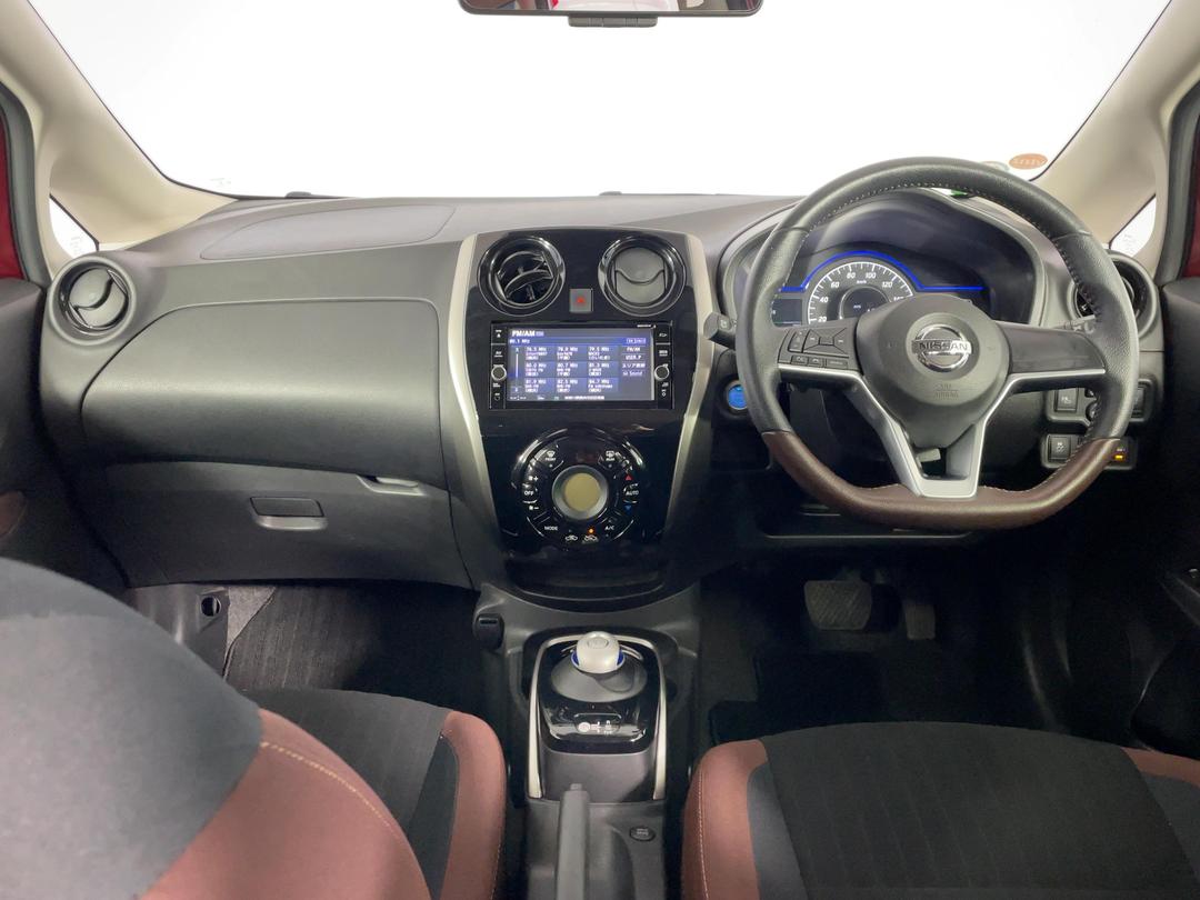 Photo '17' of Nissan Note