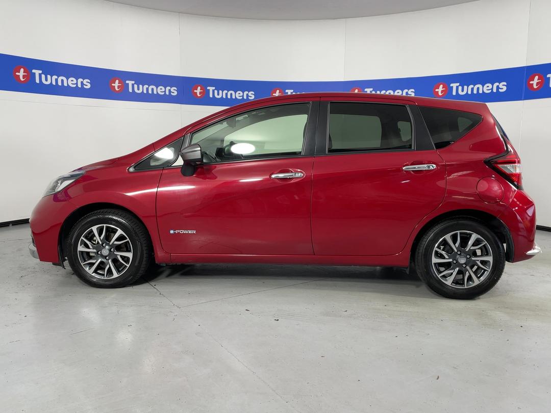 Photo '24' of Nissan Note