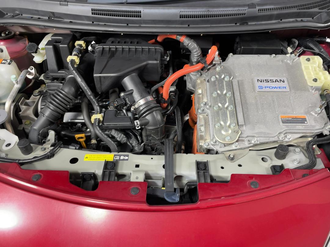 Photo '13' of Nissan Note