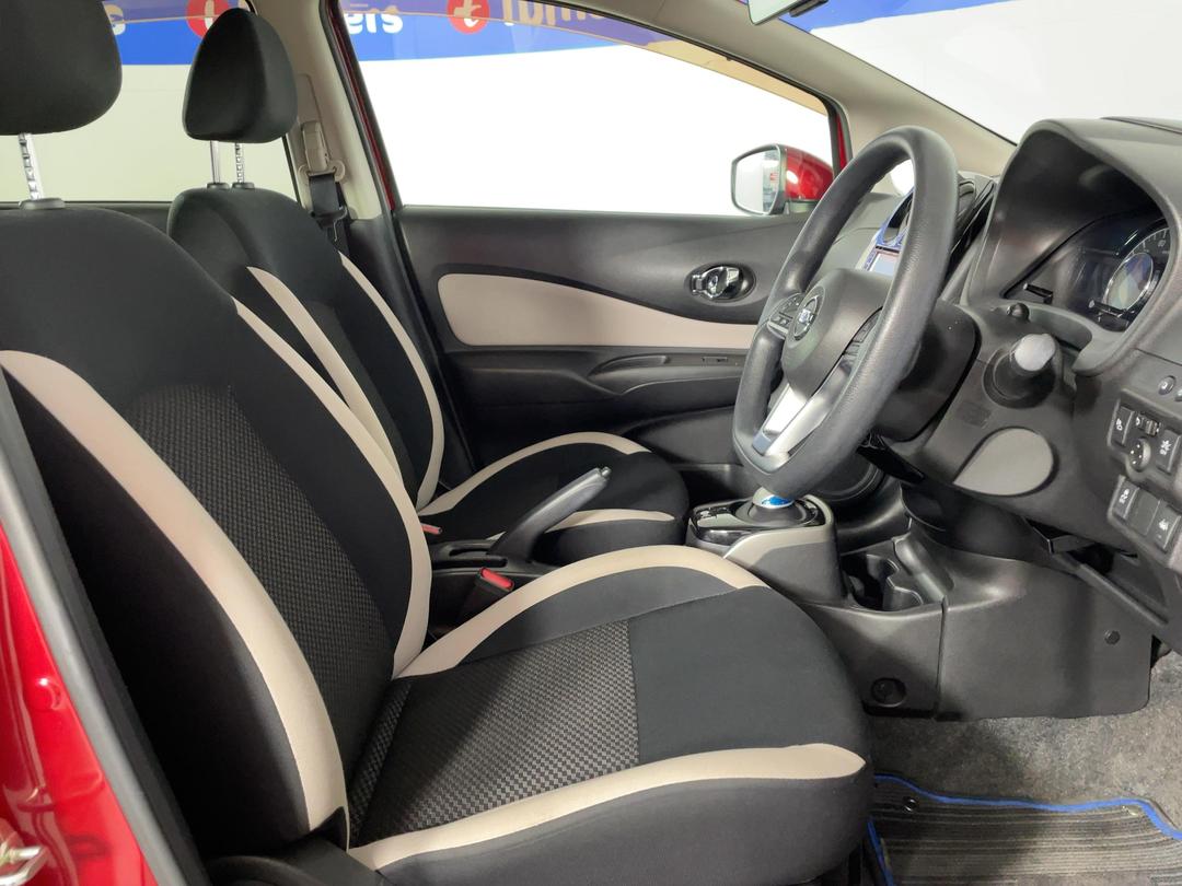 Photo '16' of Nissan Note